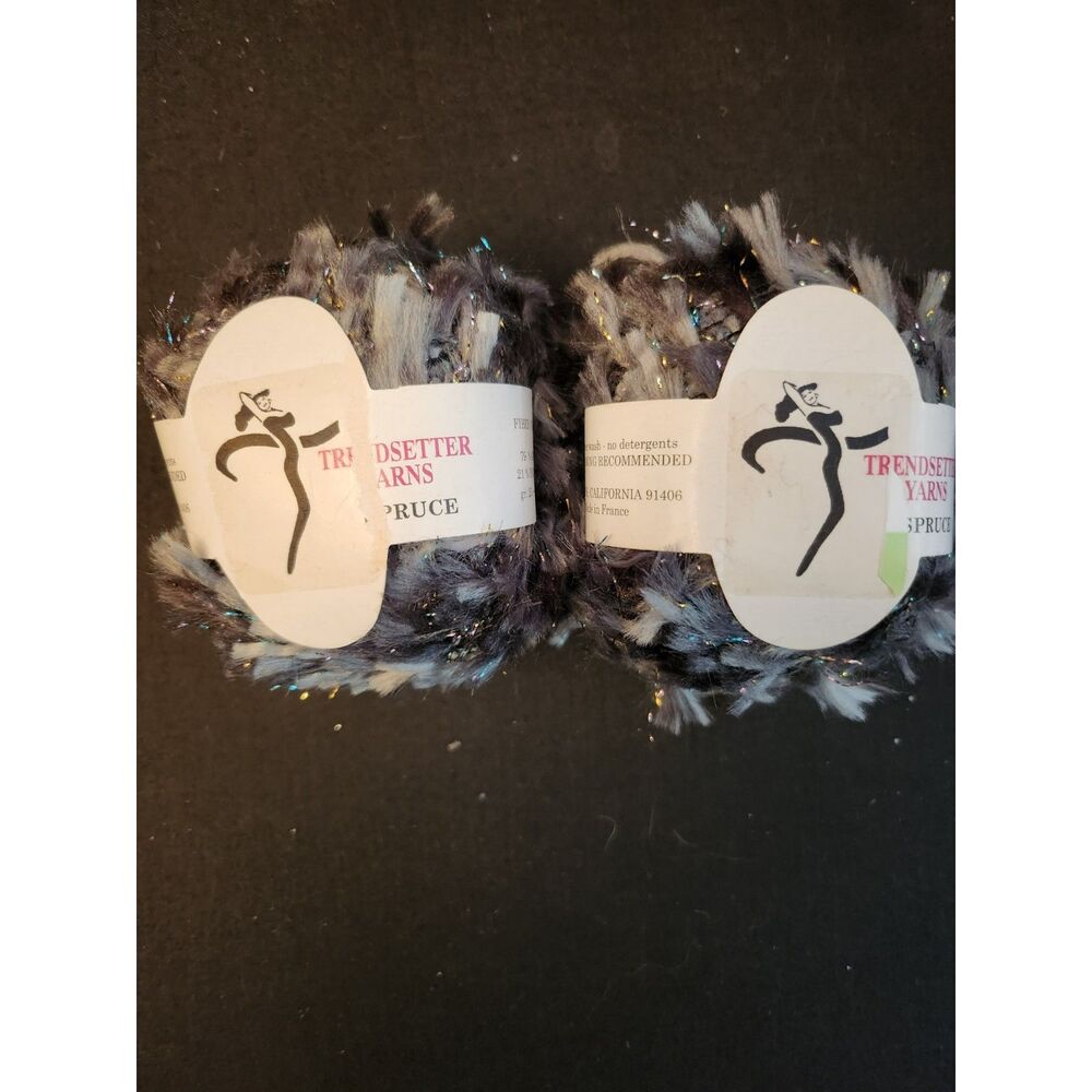 Trendsetter Majestic Yarn Spruce Silver Metallic Mixed Fluff 2 Balls B14